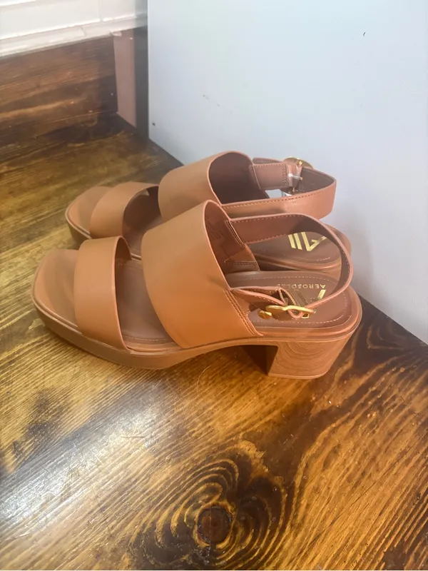 Aersoles brown chunky heel sandals size 11 wide width - Image 2