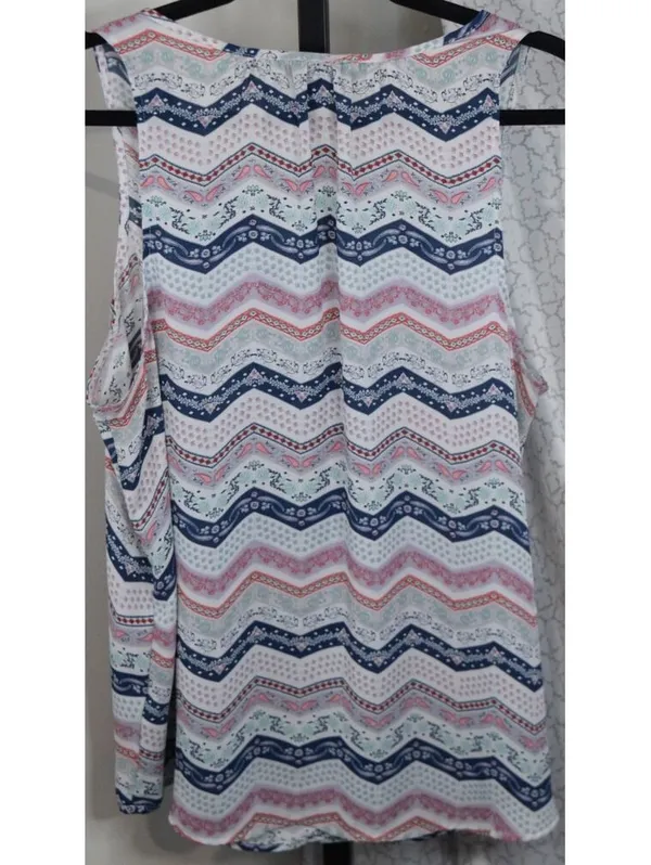 Maurices Women's XL Blue Pink Boho Chevron Paisley Sleeveless V-Back Blouse - Image 2