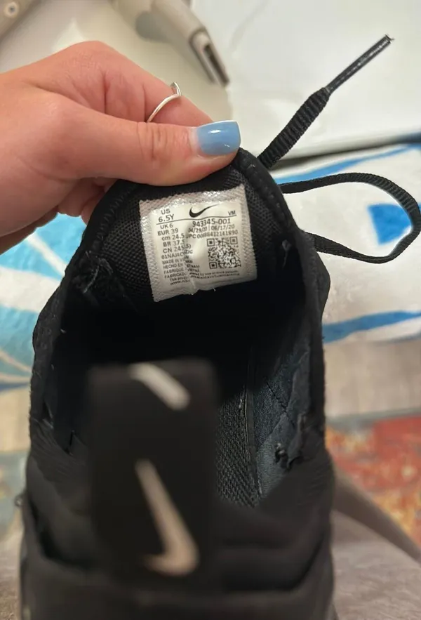 Air Max 270 Shoes - Image 5