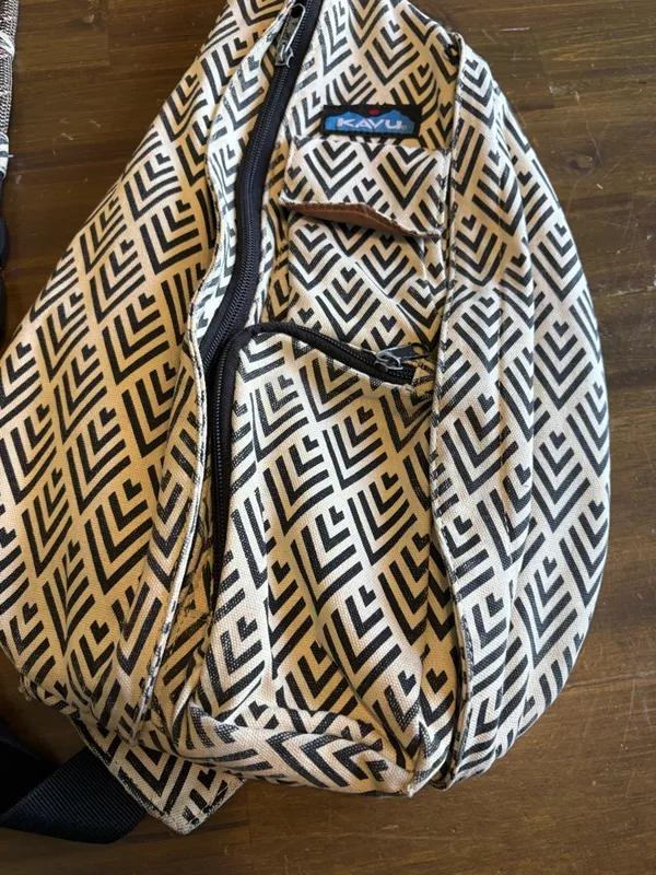 Kavu Canvas Sling Crossbody Active Bag Printed Outdoor Hike Rope Print Aztec - Image 4