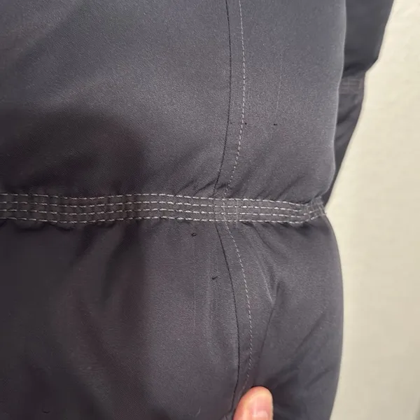 Lululemon Puffer Jacket size 6 *rare - Image 7
