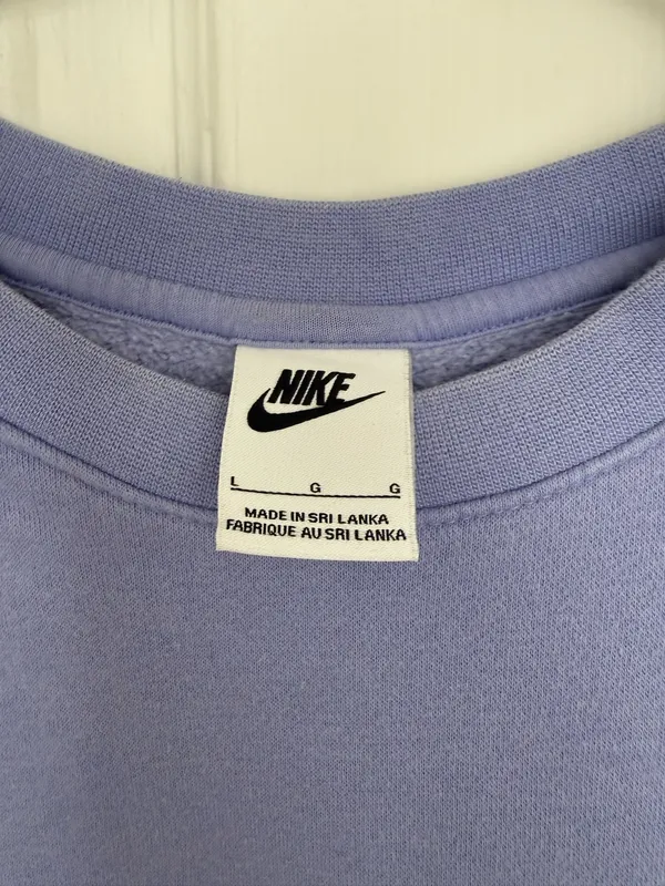 Nike Crewneck Sweatshirt - Image 2
