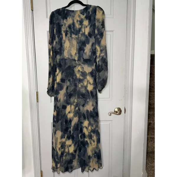 ASOS Beige and Black Long-Sleeve V-Neck Maxi Dress - Image 3
