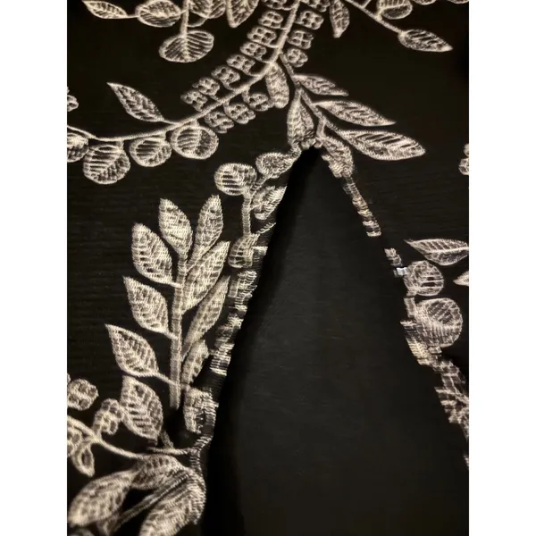 Sigrid Olsen Sport Womens Large Black White Floral Mesh V-Neck Lettuce Edge Top - Image 2