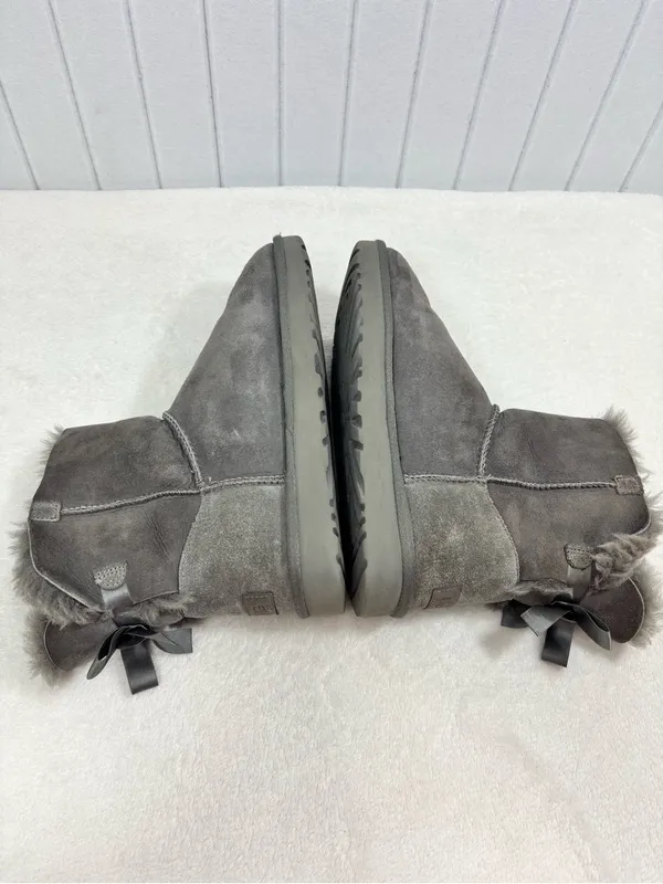 UGG Mini Bailey Bow II GreyShort Suede Shearling Boots size 9 - Image 7