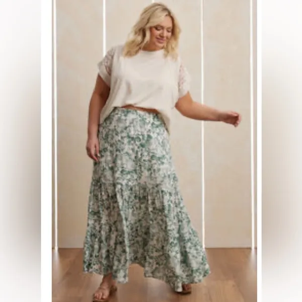 Arula Beatrice Lace Tee NWT 1X - Image 2
