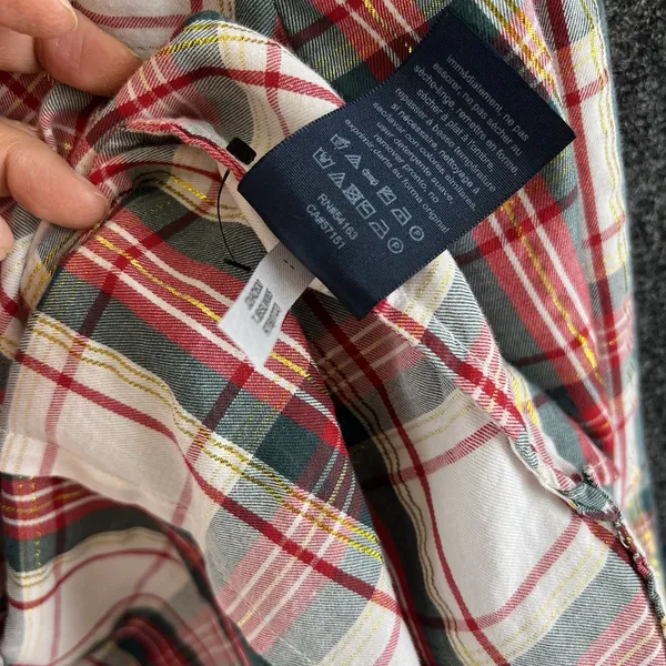 Tommy Hilfiger Women's Red Green Plaid Metallic Thread Roll-Tab Shirt Size M - Image 9