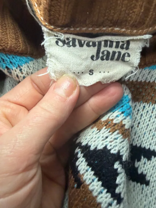 Savanna Jane Aztec/ Southwestern Sweater Size Small. - Image 5
