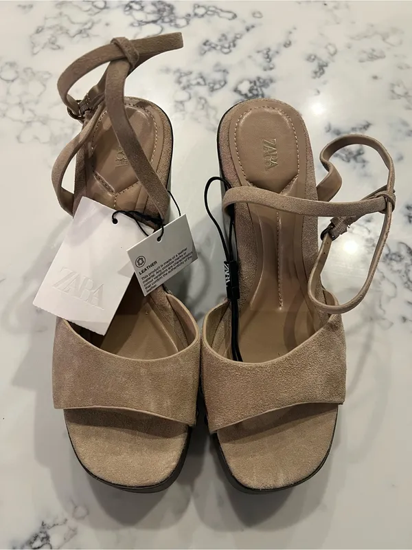 NEW Zara Women’s Studded Suede Heeled Sandals Leather Size 6 36 Wedges - Image 4