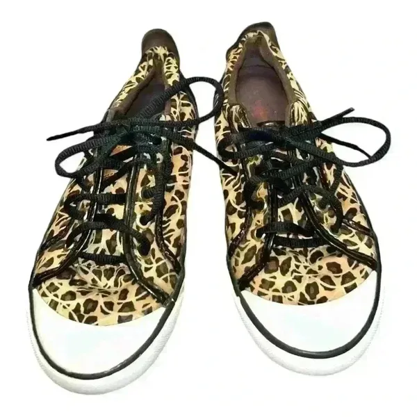 COACH Barrett Cheetah Print sneakers Size 6 B Women pre-loved good condition - Image 2