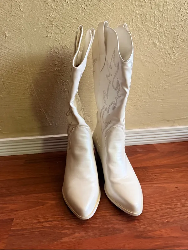 Billini White Western Heeled Cowboy Boots - Image 2
