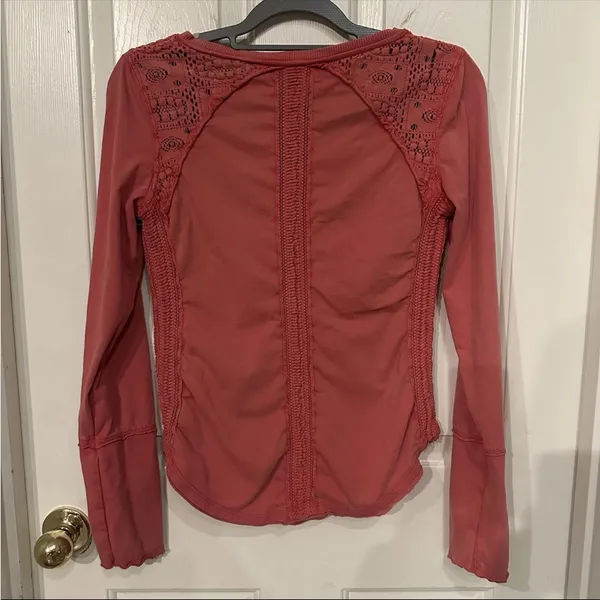 Free People Top Women's Crochet Lace Henley Long Sleeve Boho Sz M Coral Red - Image 7