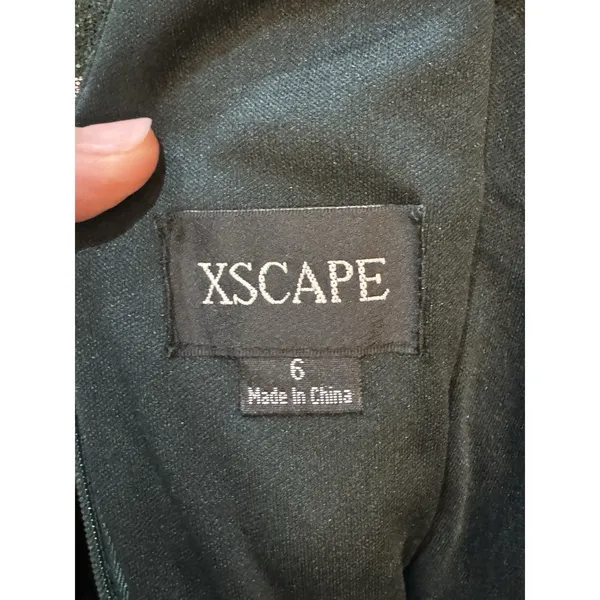 Xscape Long Sleeve Long V-Neck All Over Sequin‎ Gown Green Size 6 Formal - Image 6