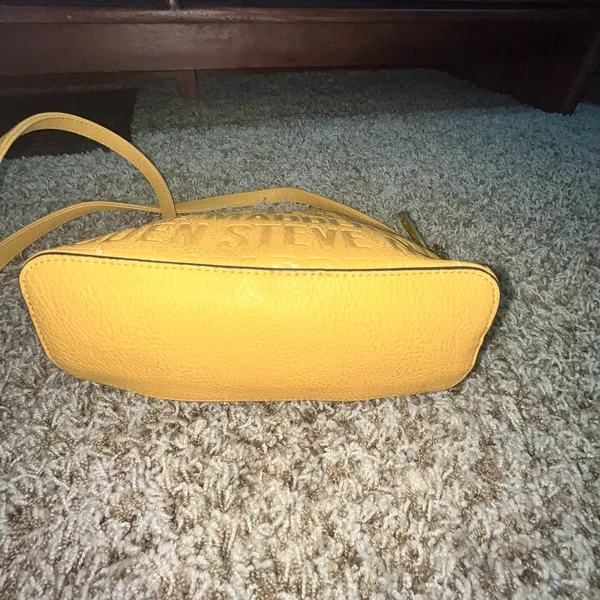 Steve Madden, yellow purse - Image 5