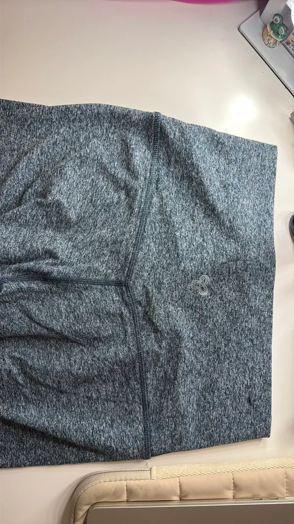 Aritzia TNA Leggings - Image 4