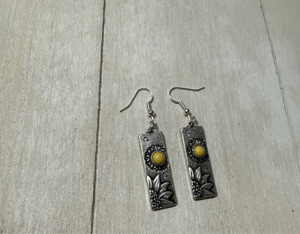 Sunflower Earrings Handmade - Image 2