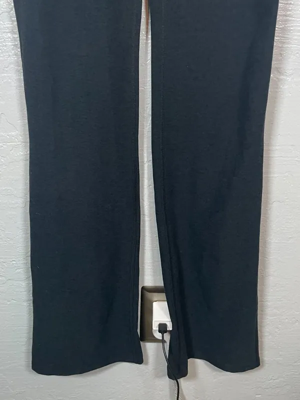 Beyond Yoga Women S Black Space Dyed All Around Jumpsuit Built in Bra Bootcut - Image 2