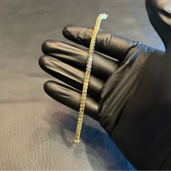 Moissanite Tennis Bracelet VVS1 3mm 7 Inches Gold Brand New - Image 2