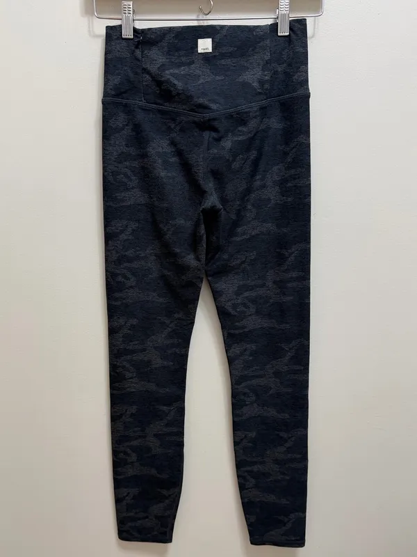 Vuori Clean Elevation Leggings High Rise Camo Gray Black Size S - Image 3