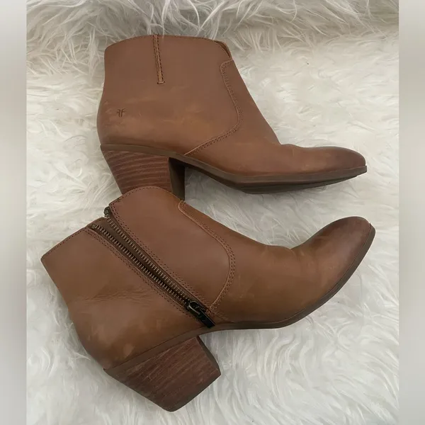 Frye Leather Brown Ankle Boots - Image 4