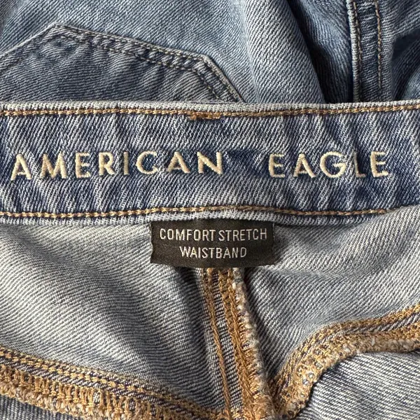 American Eagle SZ 4 LONG Mom Jeans Hi-Rise Distressed Rip Zip-Fly Whiskered Blue - Image 8