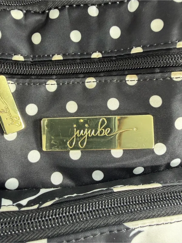 JuJuBe BFF Convertible Diaper Bag Backpack Black White Floral Polka Dot‎ Pad - Image 3