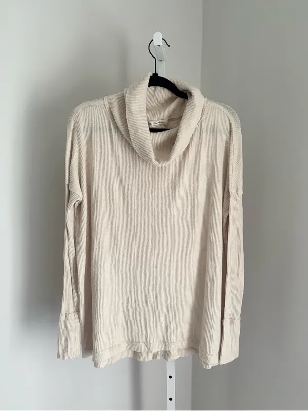 We The Free Juicy Long Sleeve Waffle Knit Top Split-Back Cowl Neck Sweater Sz XS - Image 4
