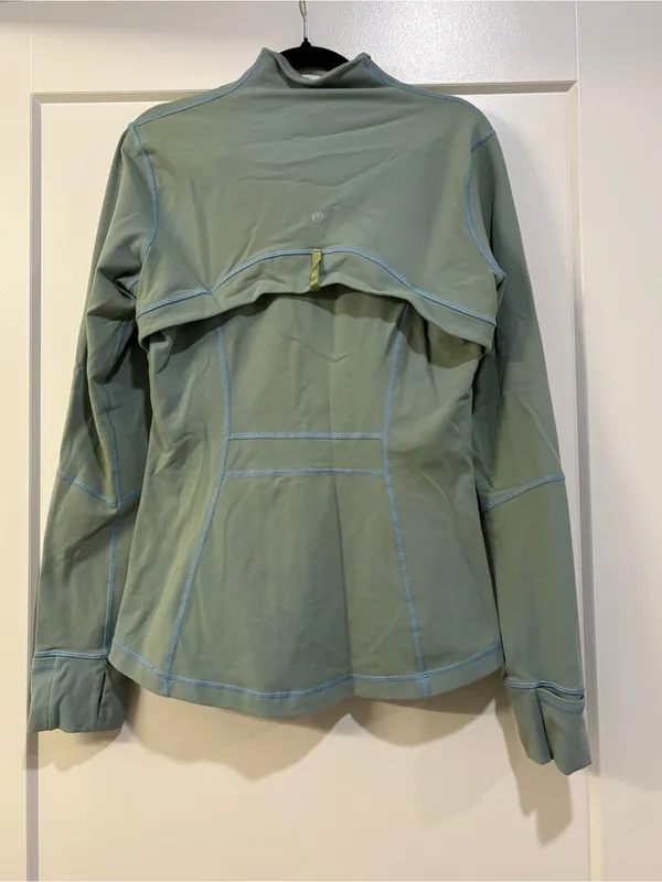 Lululemon Define Jacket in Hazy Jade Size 10 - Image 2