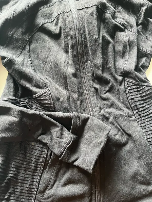 Lululemon Zip-Up Jacket Black - Image 2