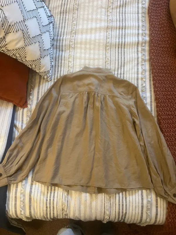 Banana Republic Top - Image 3