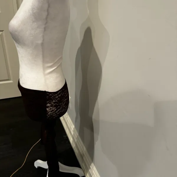 White Fox Brown Lace Fitted Maxi Skirt - Image 3
