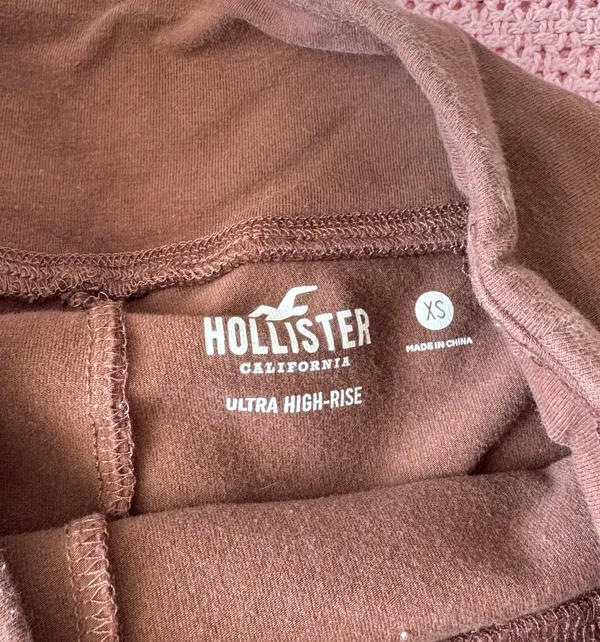Hollister Mini Skirt - Image 4