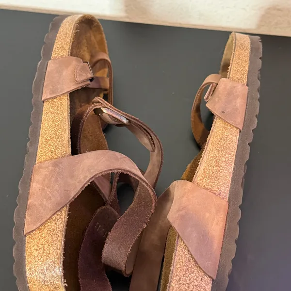 Birkenstock Yara Sandals Mens 9 Womens 11 Brown Leather Ankle Wrap Toe Loop - Image 10