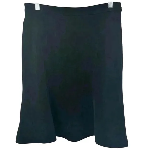 White House Black Market Women's Black Skirt Size 6 Knee Length side‎ zipper - Image 6