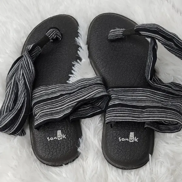 Sanuk cloth wrap ankle strap black sandals size 6 - Image 3