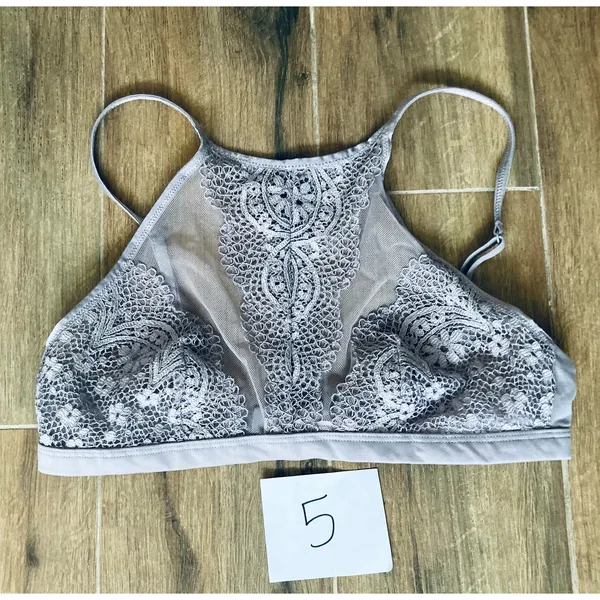 Victoria's Secret Bralette NWOT Medium Gray Lace Sexy - Image 2