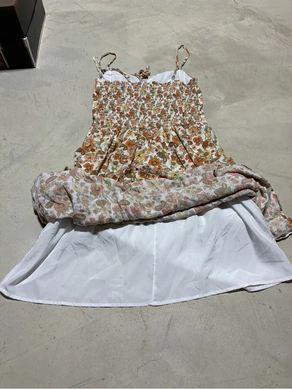 Hollister Floral Smocked Sundress in White and Orange small - Image 6