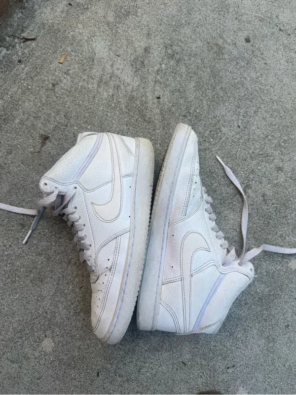 Women's Nike Casual High-Top Sneakers in Light Gray - Image 4