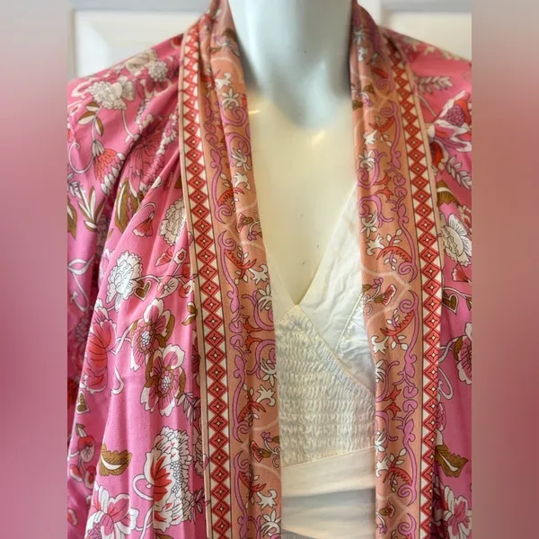 R. Vivimos Floral Pink Kimono Robe Size XL. F47 - Image 12
