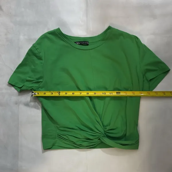 Zara Kelly Green Knotted Front Cropped Tee M Classic Rainbowcore Boho Urban - Image 6