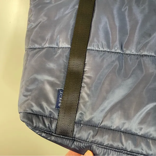 j.crew factory Puffer‎ Tote Bag in navy blue - Image 6