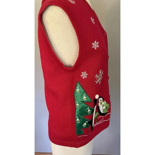VTG Christmas Sweater Vest Bechamel Sz Small Red Penguins Snowflakes Embroidered - Image 4
