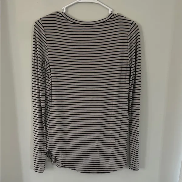 Old Navy Black and Grey long sleeved Striped Top - Image 3