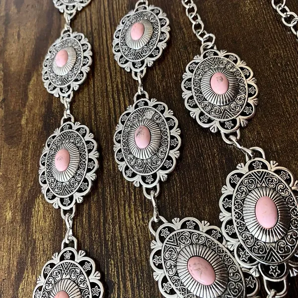 Silver Y2K Smudged Pink Stone Western Chain Belt, Fits 28-38 Inches, X7GA1379 - Image 7
