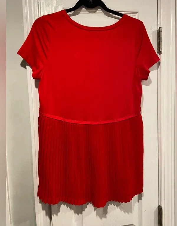 The Limited NWT Size L Red Short Sleeve V Neck Pleated Hem Flowy Tunic Stretch Top - Image 10