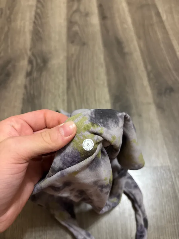 Lululemon tie die sports bra - Image 4