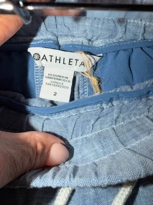 Athleta Light Blue Women's Drawstring Linen-Blend Shorts - Image 2