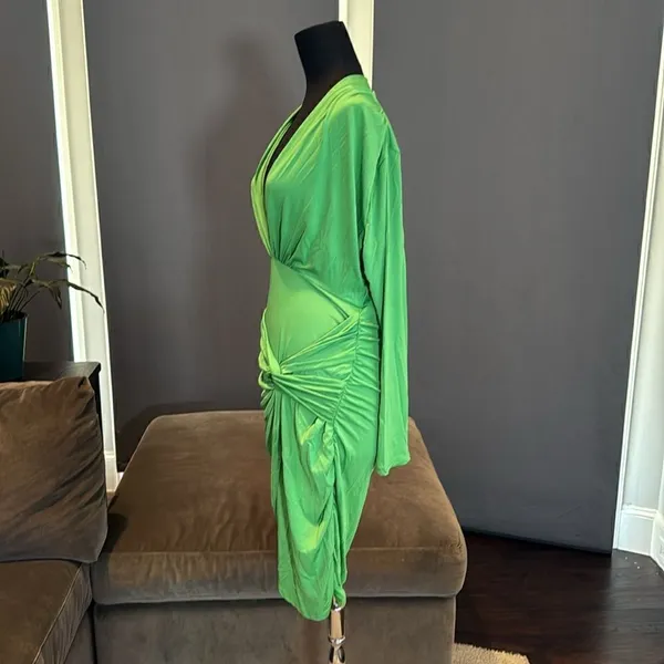 Women’s Sexy Green Long Sleeve BodyCon Party Dress Size 10/12 NEW - Image 4