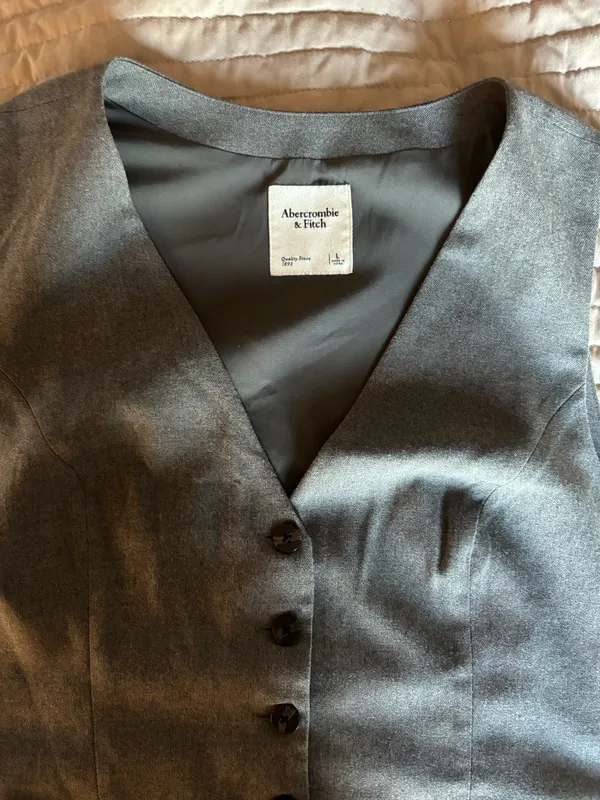 Abercrombie vest - Image 2