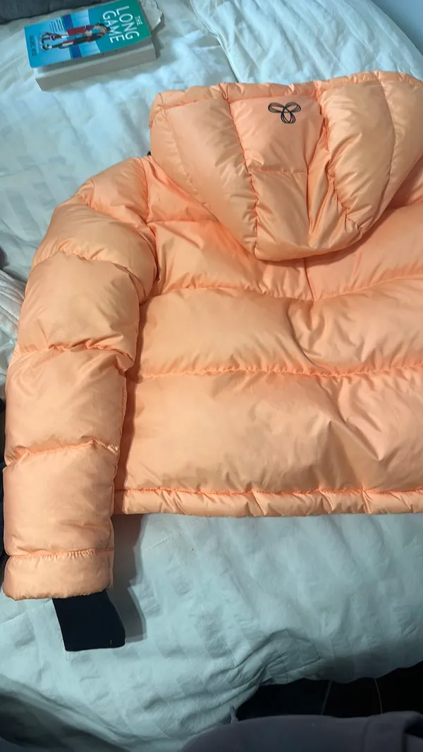 Aritzia TNA Super Puff Jacket - Image 7